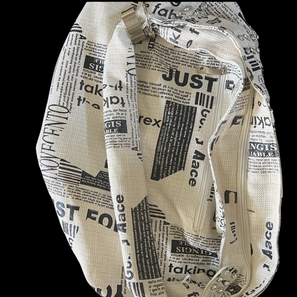 Beautiful newspaper, print shoulder bag with rhinestone embellishments - Picture 2 of 4